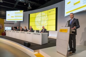 Frank Appel, Vorstandsvorsitzender Deutsche Post DHL, Bilanz Pressekonferenz, Troisdorf bei Bonn, 09.03.2016. || (c) Christoph Papsch - www.christoph-papsch.com - NO MODEL RELEASE! Keine Weitergabe des Fotos an Dritte ohne ausdrueckliche Freigabe durch den Fotografen! Jegliche Verwendung nur mit Urhebervermerk nach Parag. 13 UrhG. Diese IPTC-Daten und Urheberangaben sind nach Parag. 95c UrhG rechtlich geschuetzt und duerfen nicht entfernt werden.