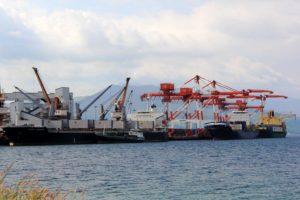busy-subic-port