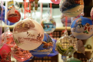 Boules_de_noël_peintes