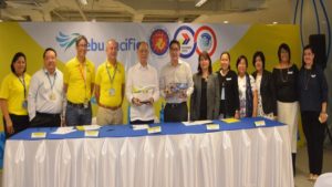 Budget Secretary Benjamin Diokno and Cebu Pacific CEO lance Gokongwei signed the agreement that goves government staff on official business discounts with Cebu Pacific.