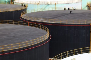 Petroleum exports increased 11.9% after three consecutive months of decline due to recent low oil prices.