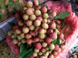 Litchis_au_marché