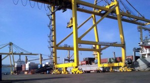 The transfr of x-rays to within the port premises would lessen cost for shippers.