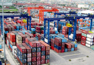 The 8% hike in cargo-handling tariff at the Manila North harbor takes effect onJa 19. Photo courtesy of Manila North Harbour Port, Inc, operator of the port.