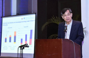 Socio-economic Planning Secretary and National Economic and Development Authority director-general Dr Emmanuel Esguerra expressed confidence about the country’s economic outlook for 2016 and beyond, but noted potential headwinds such as Japan’s fragile economy, slowdown in China, geopolitical tensions in the Middle East, and natural hazards, including the El Niño phenomenon. Photo courtesy of NEDA.
